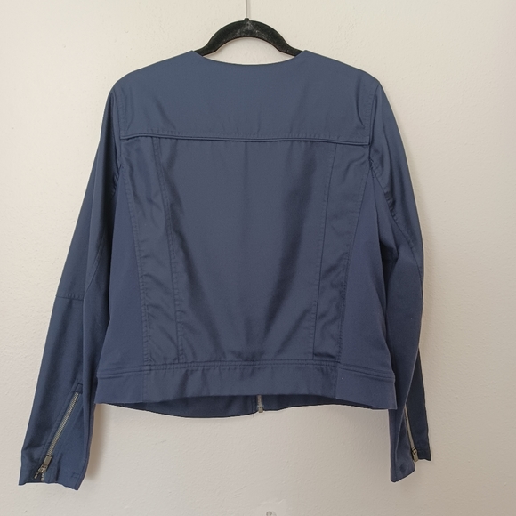 Athleta jacket - Picture 4 of 9